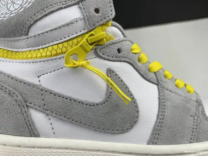 MaikeSneakers Air Jordan Light CW6576-100 High Smoke 1 Switch 0406